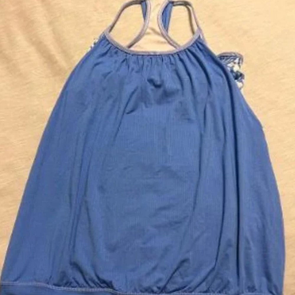 Lululemon No Limits Tank - Blue - 8